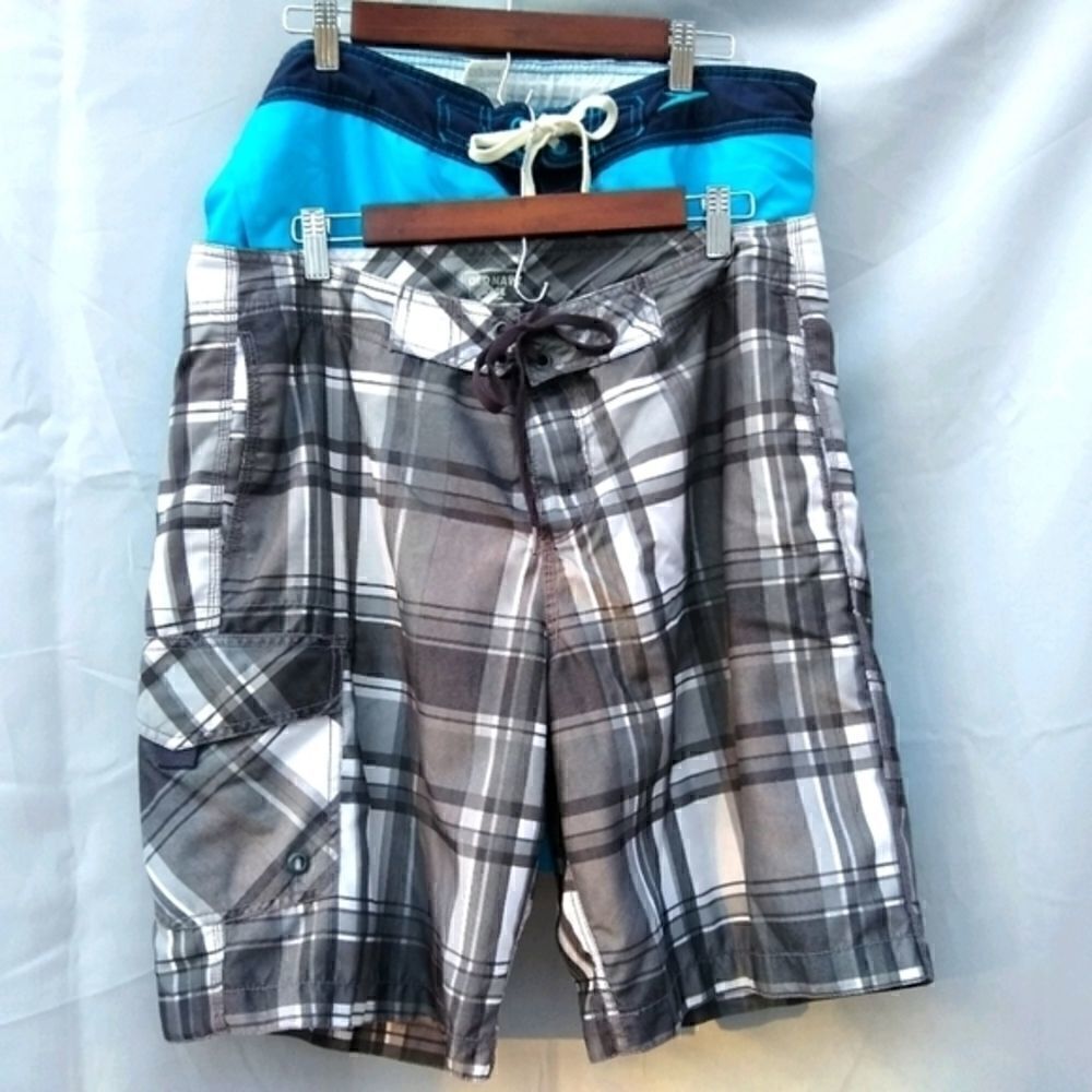 2 mens swim shorts size large speedo/ old Navy